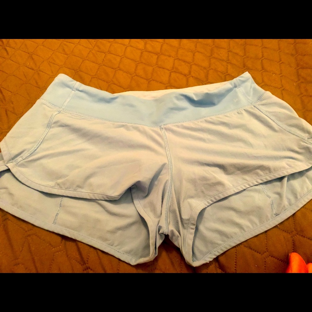 Lululemon Speed Up shorts 2.5 inch